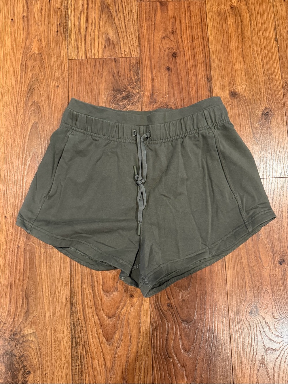 Lululemon Cotton Drawstring Shorts Olive Green Size 6